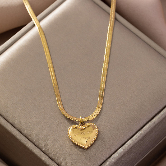 Collier pendentif en acier inoxydable en forme de coeur doux