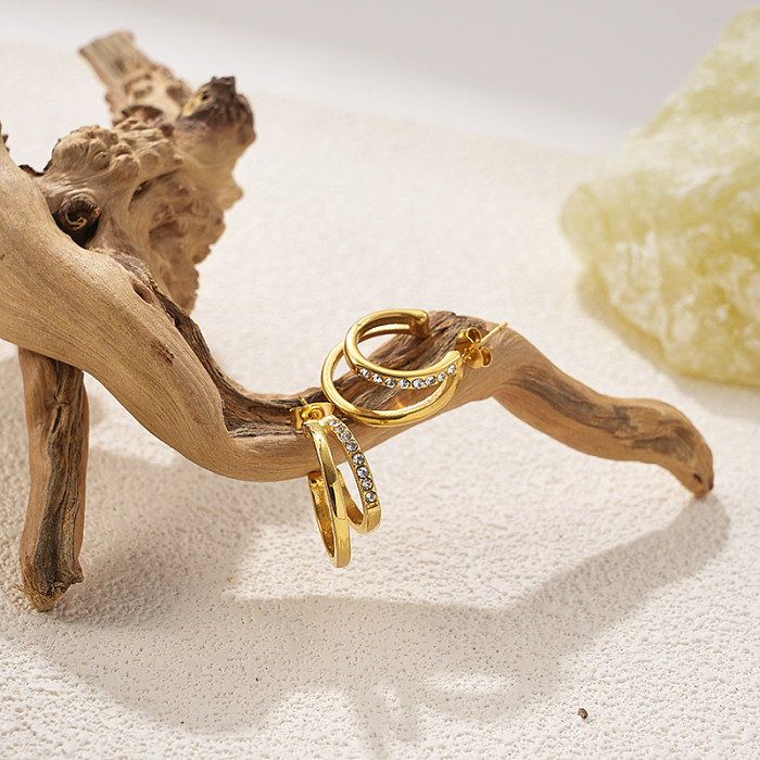 1 par estilo clássico em forma de C chapeamento incrustado de aço inoxidável diamante artificial brincos banhados a ouro