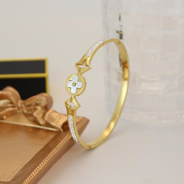 Casual Classic Style Four Leaf Clover Titanium Steel 18K Gold Plated Rhinestones Shell Bangle In Bulk