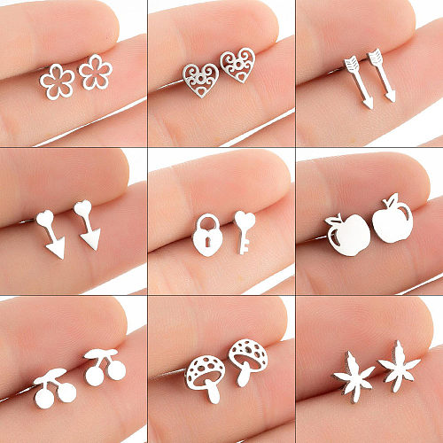1 Pair Fashion Heart Shape Flower Stainless Steel Plating Ear Studs
