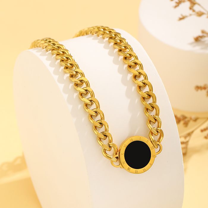 Collar con colgante chapado en oro de 18K con incrustaciones de acero inoxidable con números romanos en forma de corazón redondo estilo Simple estilo IG
