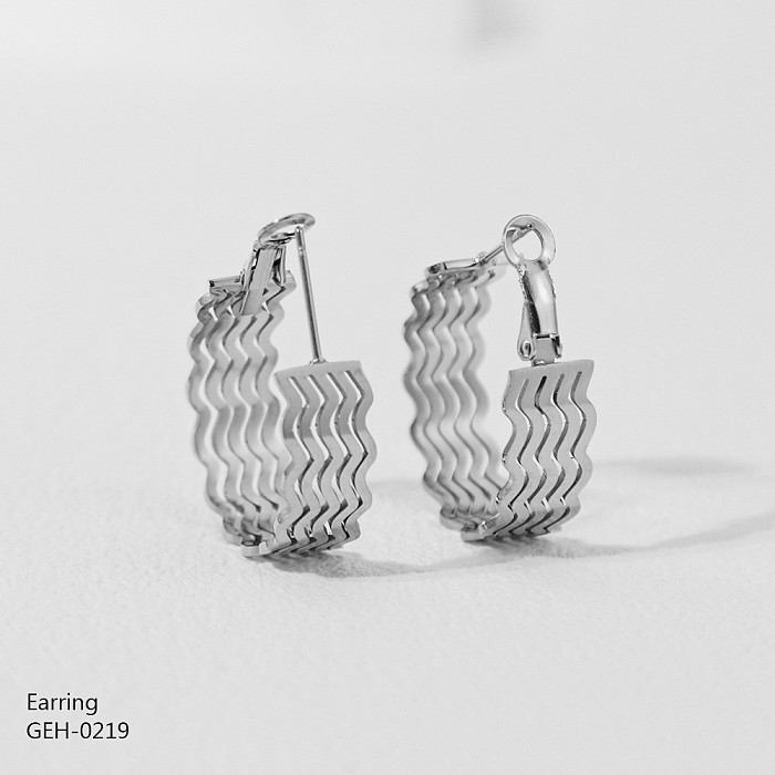 Creative Wave glänzende C-Ring-Ohrringe