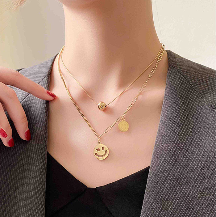 Mode Multi-Element Smiley Face Anhänger Edelstahl Halskette kreative mehrschichtige Schlüsselbeinkette