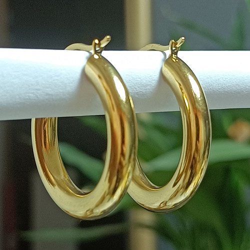 1 par casual luxuoso estilo simples círculo polimento chapeamento de aço inoxidável brincos banhados a ouro 18K