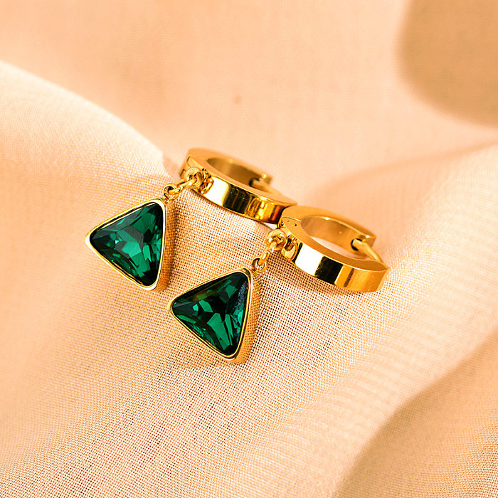 زوج واحد من الأقراط المتدلية المطلية بالذهب والزركون من الفولاذ المقاوم للصدأ بتصميم بسيط على شكل مثلث