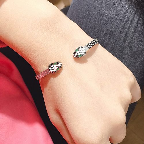 Wholesale Elegant Luxurious Snake Titanium Steel Plating 18K Gold Plated Bangle