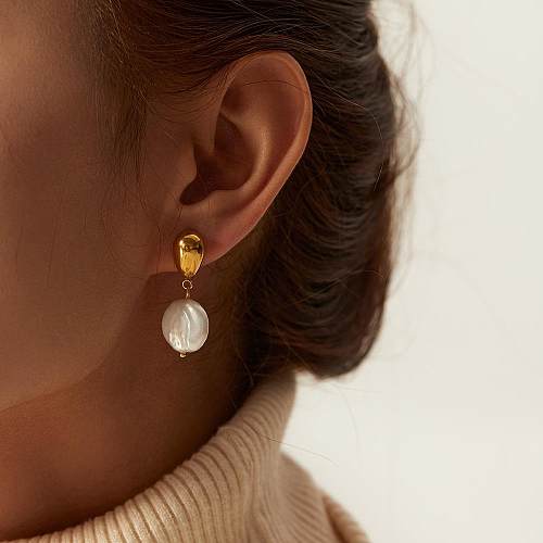 1 Pair Cute Simple Style Classic Style Round Plating Stainless Steel  Freshwater Pearl Gold Plated Drop Earrings