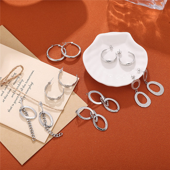 1 Paar elegante Damen-Ohrringe aus Edelstahl in C-Form mit ovaler Quastenbeschichtung