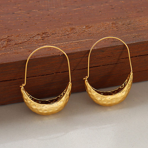 Pendientes de oro de 18 quilates chapados en acero inoxidable con clip de oreja en relieve tipo barco geométrico de moda