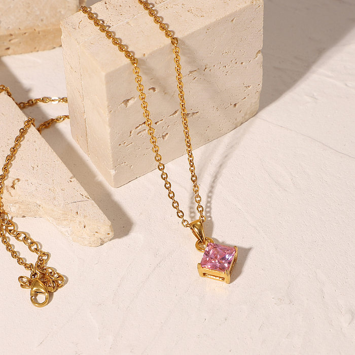 Modische Halskette mit geometrischem, vergoldetem Edelstahl und rosafarbenem Diamant-Zirkon