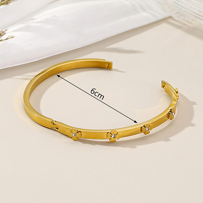 Wholesale Simple Style Four Leaf Clover Heart Shape Flower Titanium Steel Plating Inlay Zircon Bangle
