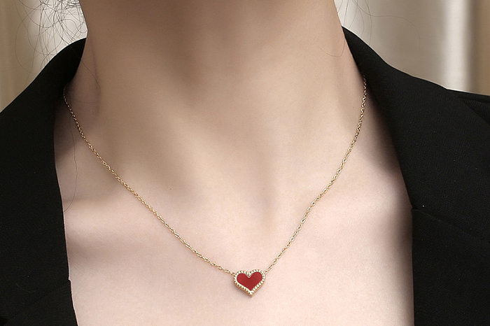Simple Style Heart Shape Stainless Steel Gold Plated Pendant Necklace In Bulk