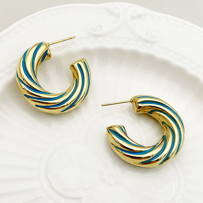1 par elegante estilo simples forma C espiral listra esmalte chapeamento de aço inoxidável brincos banhados a ouro