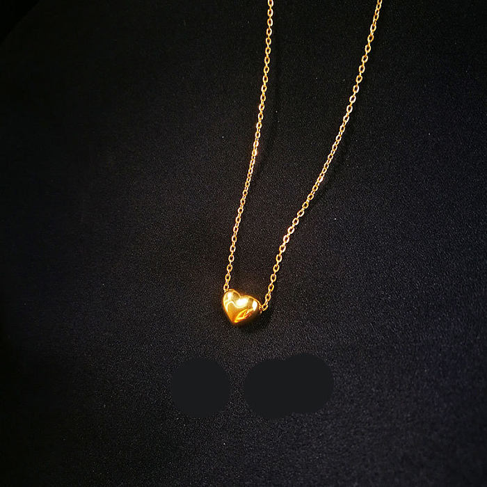 Collier pendentif plaqué or 18 carats en acier inoxydable en forme de cœur de style IG