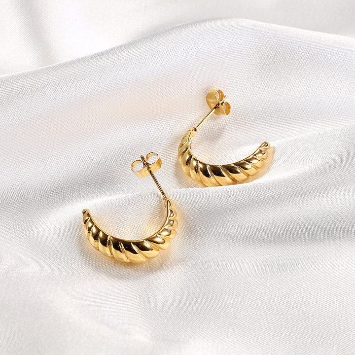 Artistic Retro Croissant Stainless Steel Earrings Personalized, Fashion And All-Match Twist Earrings Wholesale