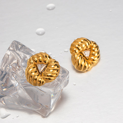 1 par de brincos triangulares de estilo simples, cor sólida, incrustação de aço inoxidável com zircônia banhada a ouro 18K
