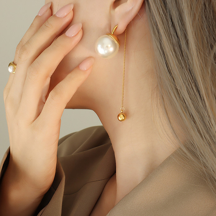 Großhandel 1 Paar elegante runde Quasten-Ohrringe aus Edelstahl mit 18 Karat vergoldeten künstlichen Perlen