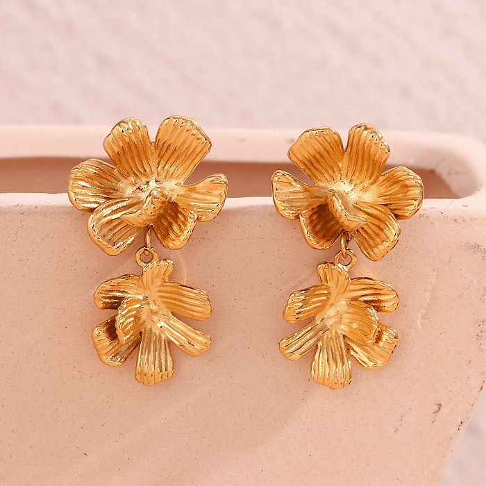 1 Pair Basic Vintage Style Classic Style Flower Plating Stainless Steel  18K Gold Plated Ear Studs
