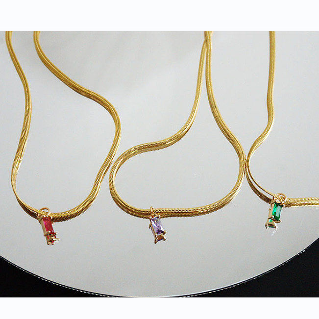 Halskette mit geometrischem Retro-Anhänger aus Edelstahl mit eingelegtem Zirkon