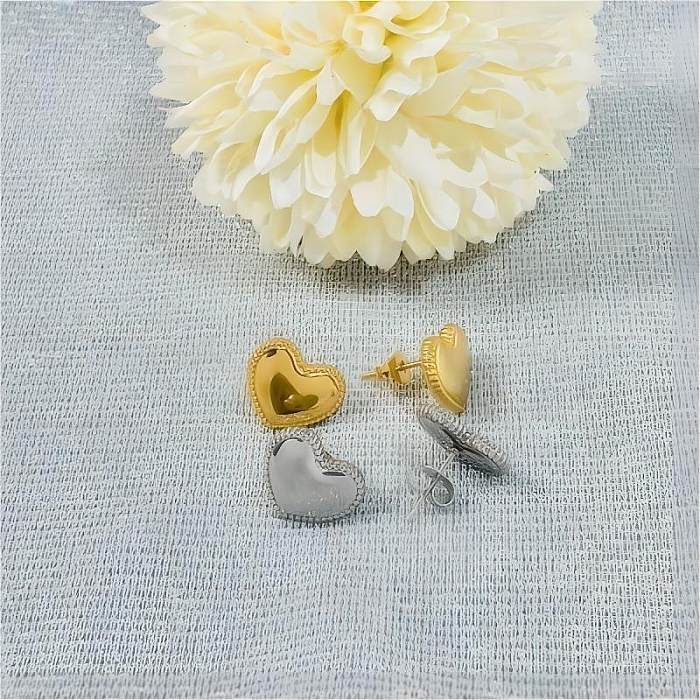 1 par de brincos de orelha banhados a ouro 18K em formato de coração estilo vintage