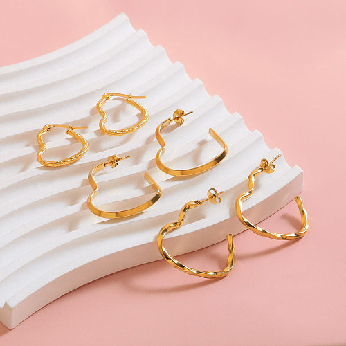 1 par de brincos de orelha banhados a ouro 18K, elegante estilo simples, formato de coração, cor sólida