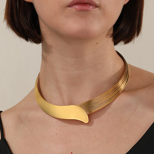 1 Stück glamouröser Vintage-Stil Fashion Lines Edelstahl-plattiertes Halsband