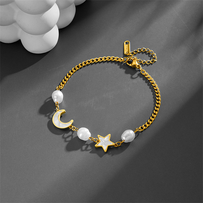 Pulseras chapadas en oro de concha de perlas artificiales con revestimiento de acero de titanio y luna de estrella de estilo simple