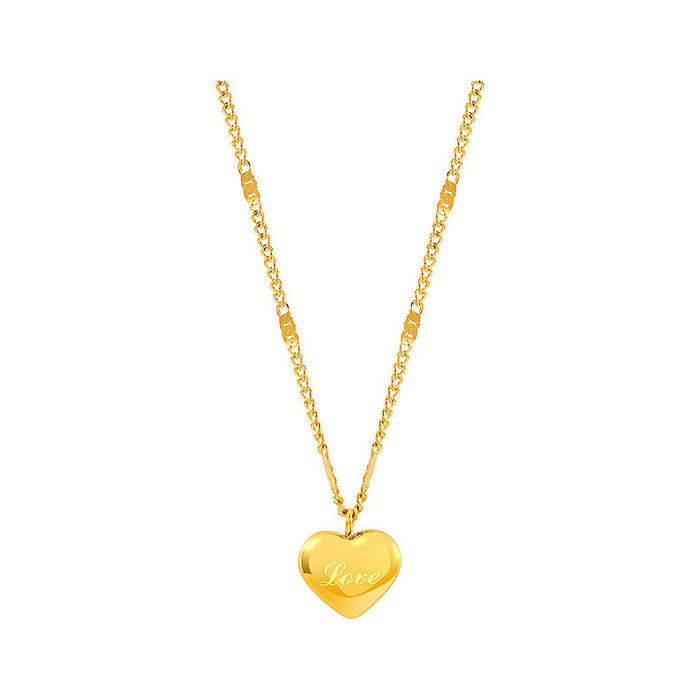 قلادة بقلادة مطلية بالذهب على شكل قلب بتصميم بسيط من الفولاذ المقاوم للصدأ