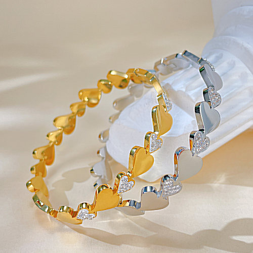 Bracelet en acier titane en forme de coeur de style simple en gros