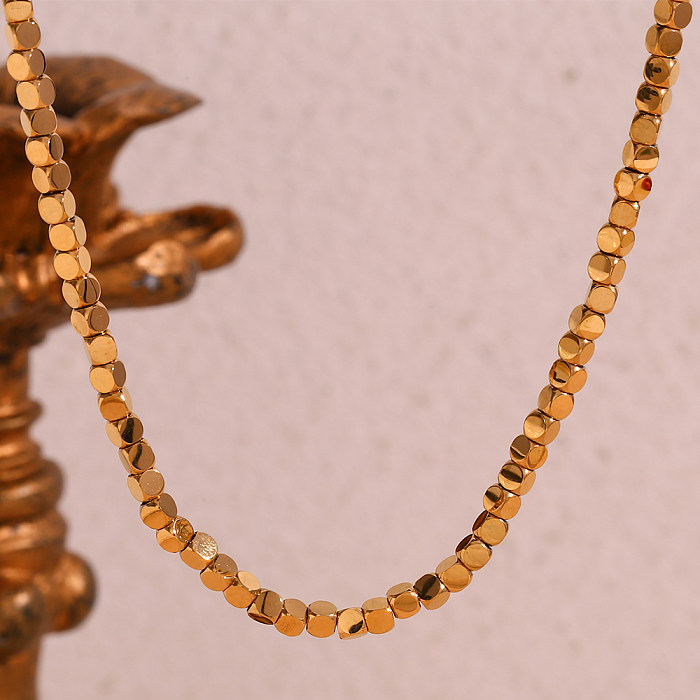 Estilo básico simples estilo clássico cor sólida chapeamento de aço inoxidável colar banhado a ouro 18K