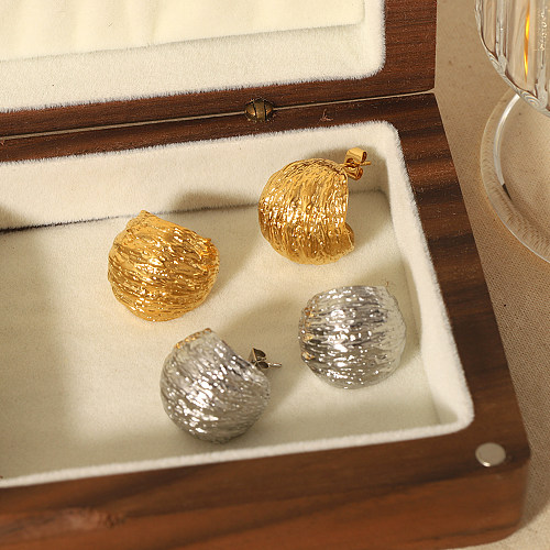 1 par de pendientes chapados en oro de 18 quilates de acero inoxidable pulido en forma de C de estilo Simple