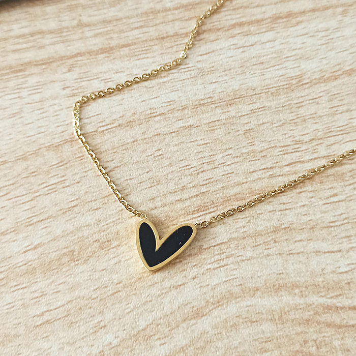 Simple Style Heart Shape Stainless Steel Plating Inlay Shell 18K Gold Plated Pendant Necklace