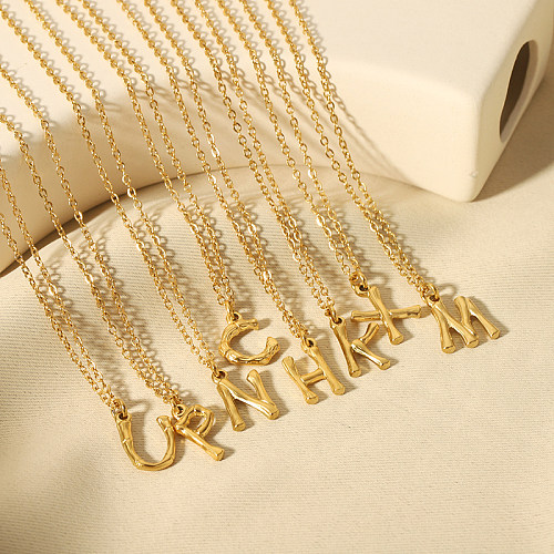 Corrente de suéter banhada a ouro 18K de aço inoxidável com letra de estilo simples