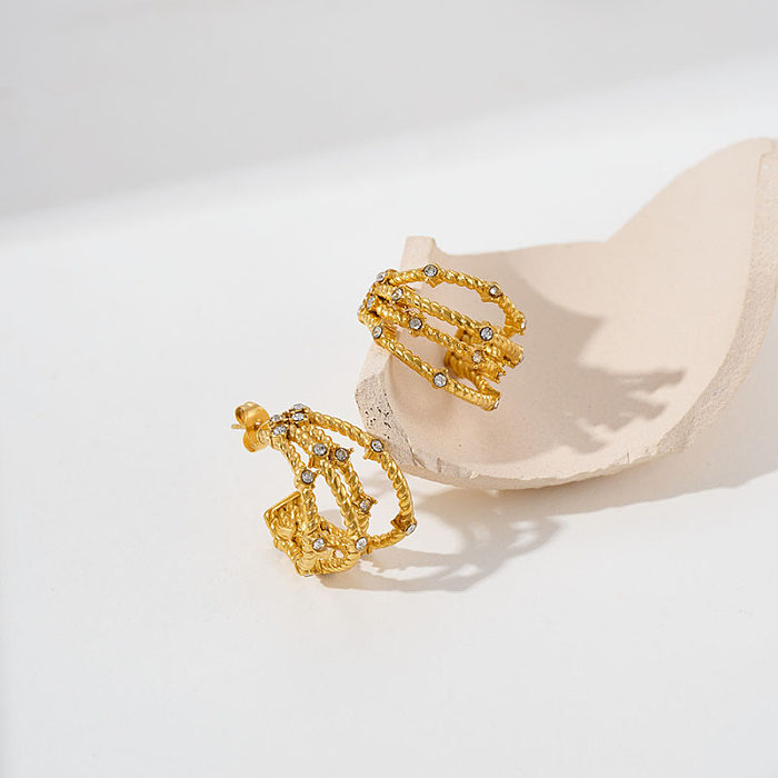 1 par estilo moderno comute C forma chapeamento incrustação de aço inoxidável zircão brincos banhados a ouro