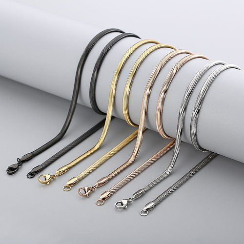 Modische, einfache, geometrische Schlangenknochen-Halskette aus mehrfarbigem Edelstahl