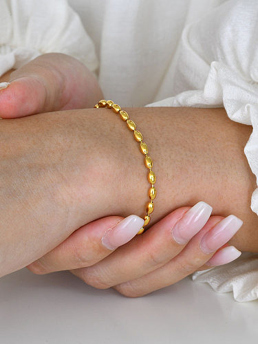 Einfache, einfarbige Armbänder aus Edelstahl mit 18-Karat-Vergoldung