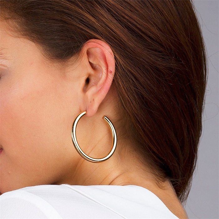 Boucles d'oreilles en forme de C en acier inoxydable plaqué or à la mode