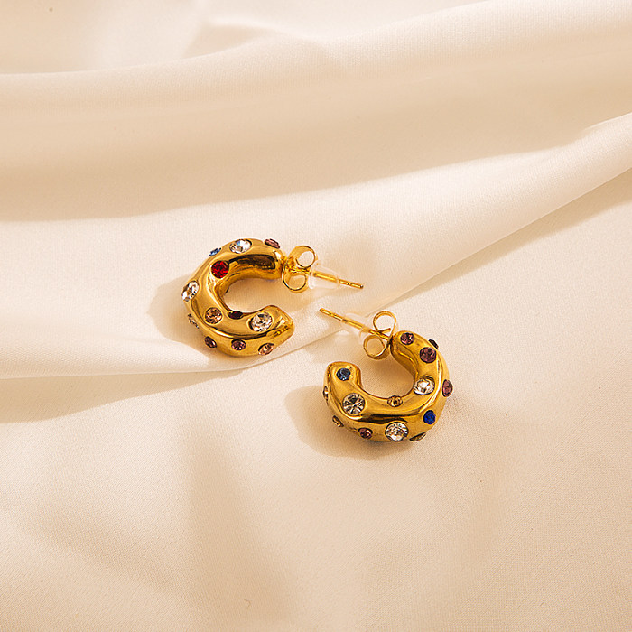 Brincos de orelha de zircão estilo legal em forma de C de aço inoxidável esmaltado banhado a ouro 1 par