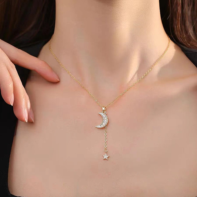 Elegante Stern-Mond-Halskette mit Edelstahlbeschichtung und Zirkon-18-Karat-Vergoldung