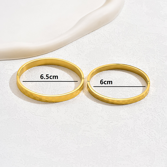 Wholesale Glam Lattice Stainless Steel Plating 18K Gold Plated Bangle