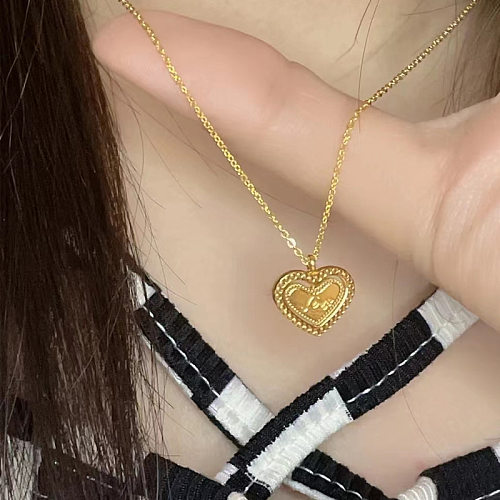 Simple Style Heart Shape Stainless Steel Gold Plated Pendant Necklace In Bulk