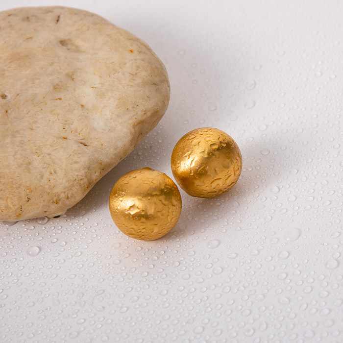 زوج واحد من أقراط أذن مطلية بالذهب عيار 1 قيراط من الفولاذ المقاوم للصدأ بتصميم بسيط على شكل IG