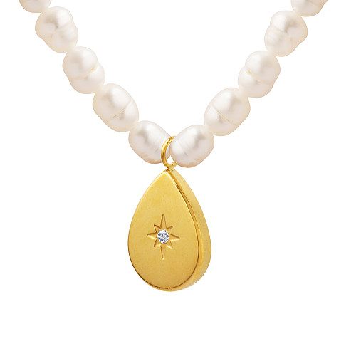 Elegant Luxurious Baroque Style Water Droplets Freshwater Pearl Stainless Steel Beaded Plating Freshwater Pearl Stainless Steel 18K Gold Plated Pendant Necklace