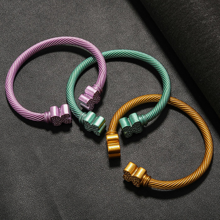 Originelles Design, einfarbige Manschettenarmbänder aus Edelstahl mit Einbrennlackierung
