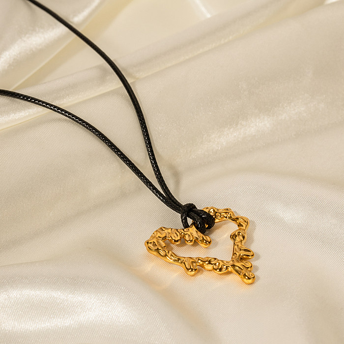 Herzförmige Halskette im IG-Stil mit Edelstahlbeschichtung und 18-Karat-Vergoldung