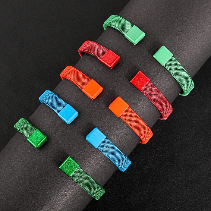 Simple Style Solid Color Stainless Steel Stoving Varnish Bangle