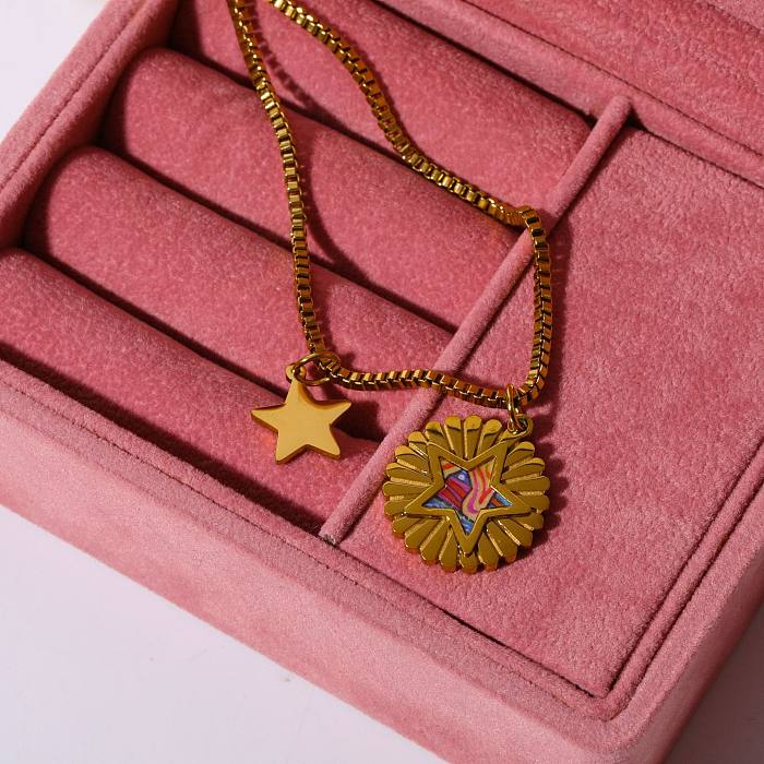 Lässiger schlichter Stil mit Stern-Blumen-Getriebe-Anhänger-Halskette aus Edelstahl mit 18-Karat-Vergoldung