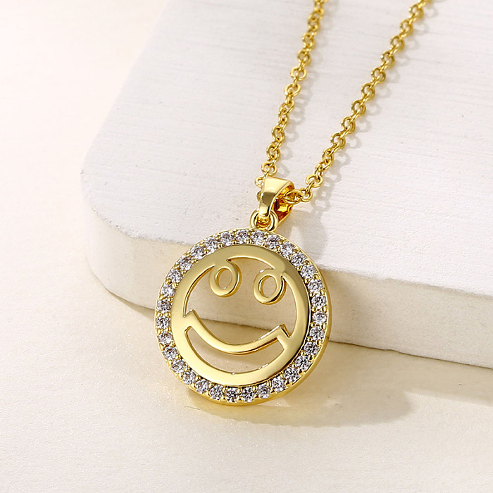 Bonito estilo moderno smiley face chapeamento de aço inoxidável incrustação zircão 18k banhado a ouro pingente colar
