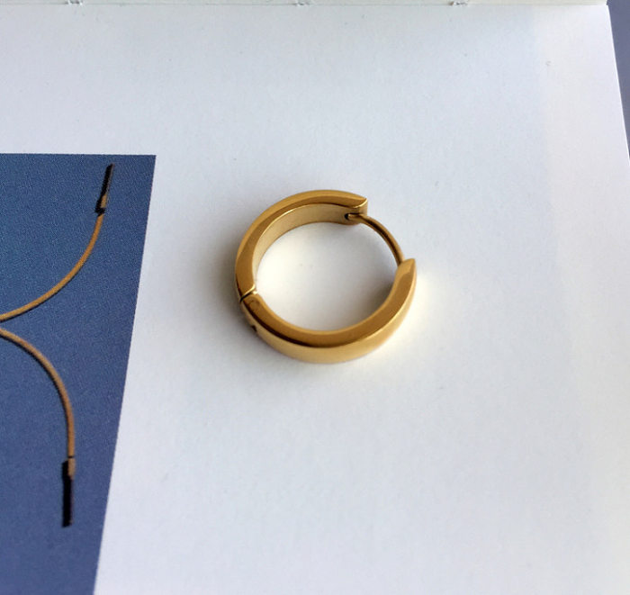 Minimalistische kleine Ohrringe mit Ohrschnalle, Edelstahl plattiert mit 18 Karat Gold