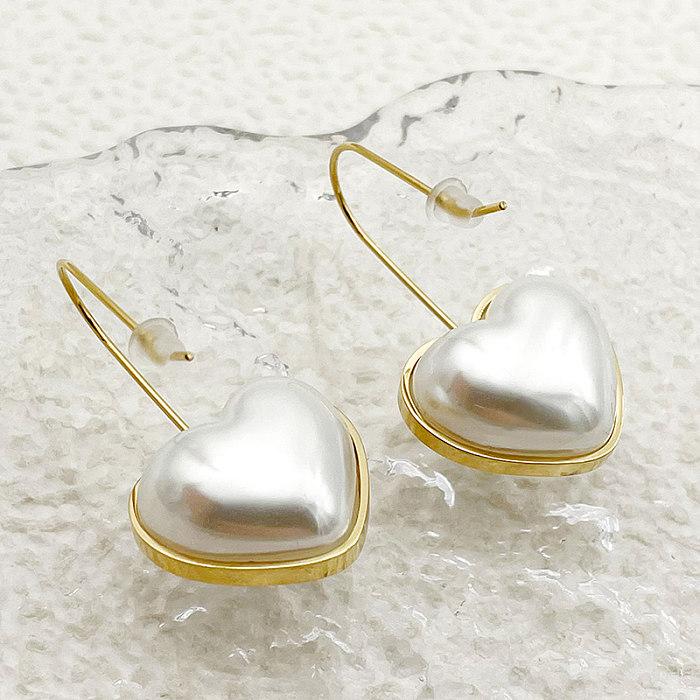 1 par casual elegante formato de coração chapeamento incrustado de aço inoxidável pérola banhado a ouro gancho de orelha